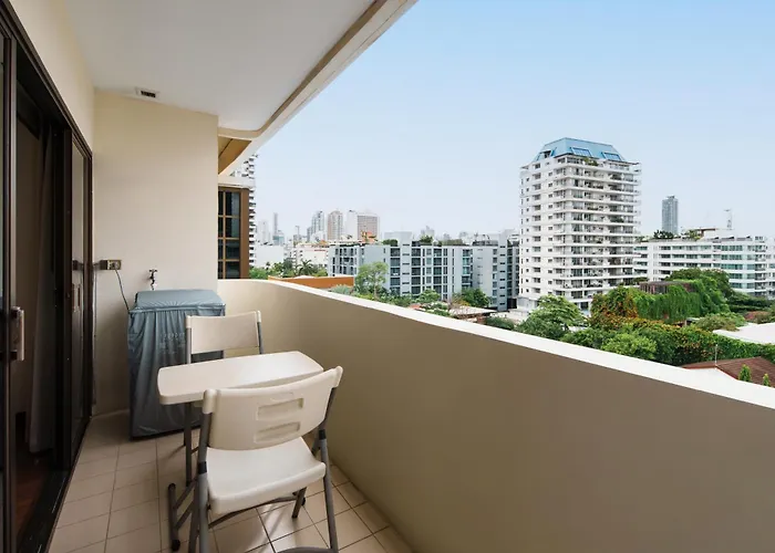 Mystic Haven King Bed With Balcony & Views 아파트 *