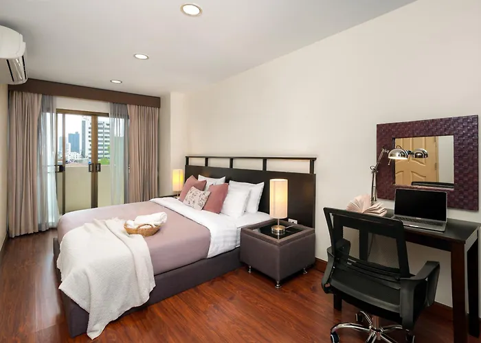 Mystic Haven King Bed With Balcony & Views * 방콕