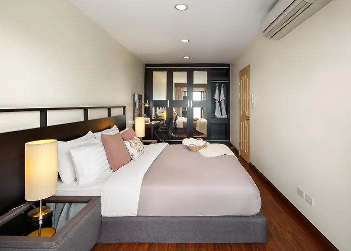 Mystic Haven King Bed With Balcony & Views *