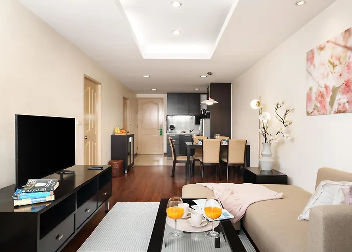 Mystic Haven King Bed With Balcony & Views * 방콕